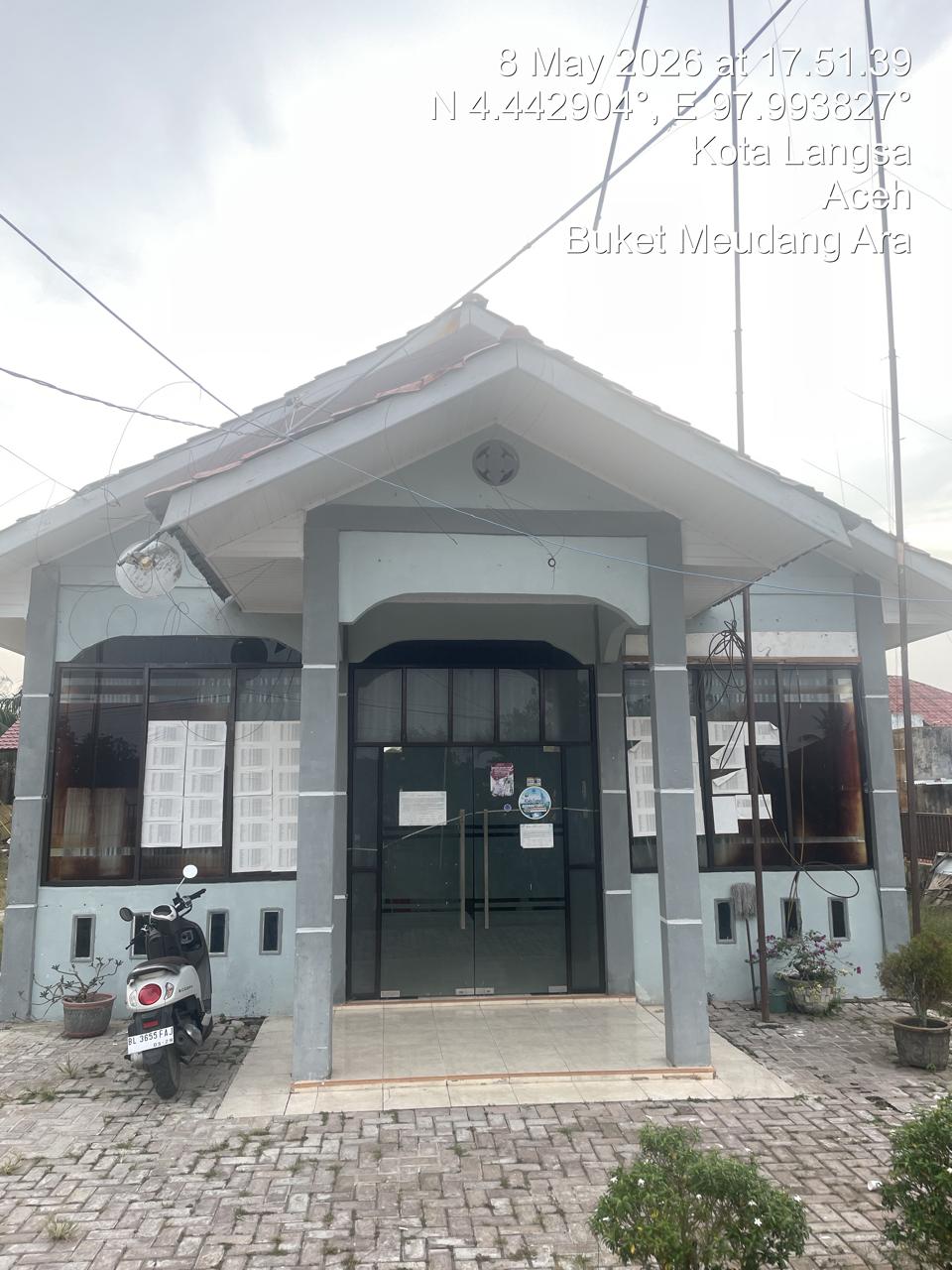Kantor Pemerintahan Desa Buket Medang Ara